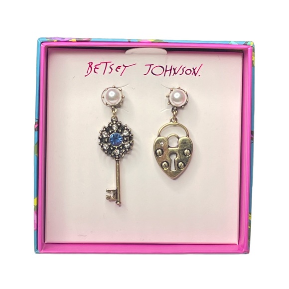 Betsey Johnson Lock and Key Earrings Blue Gold Tone - Picture 5 of 5